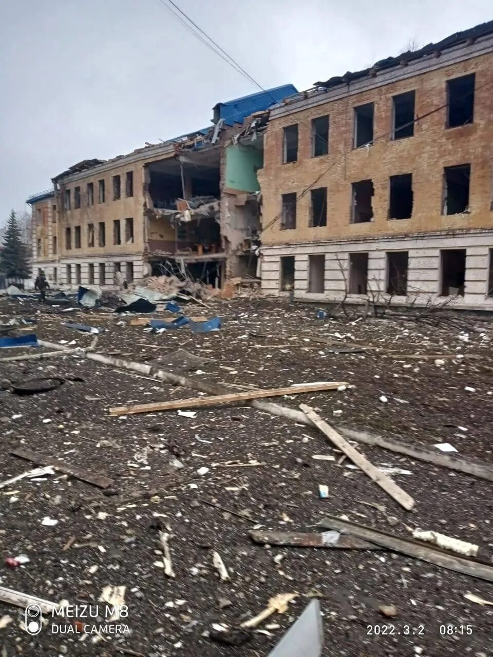 Пали харьков. Разрушенные здания в Украине. Здание после бомбежки Украина.