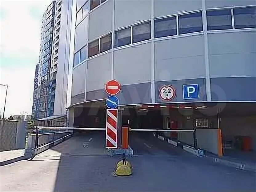 Скандинавский проезд мурино. Паркинг жк скандинавский. охраняемая стоянка мурино. мурино парковка фото.