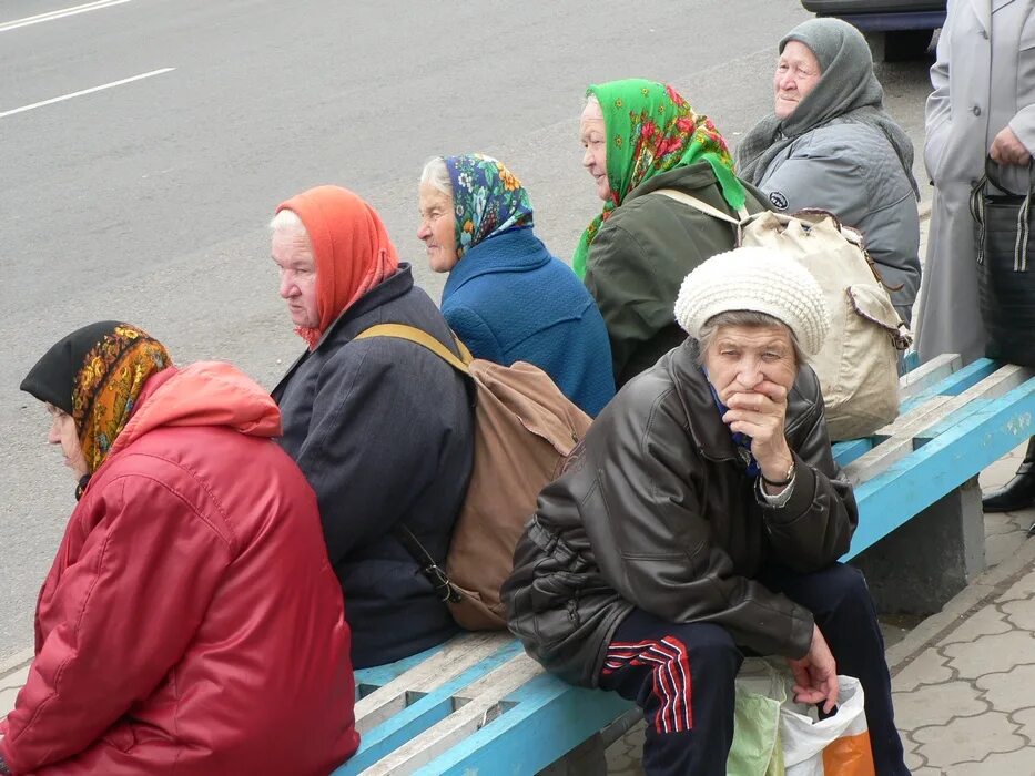 плесы пермский край. плёс улочки ивановская область. жители малых городов. углич ярославской области население. крупные малые города.