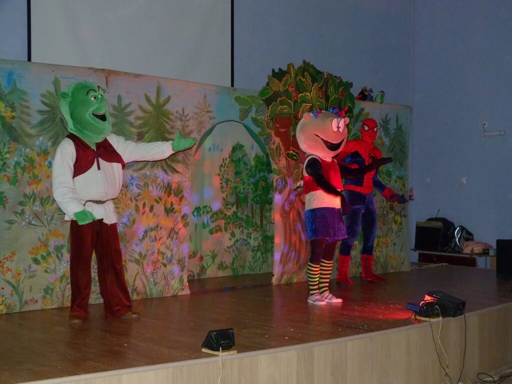 костюмы ростовых кукол. ростовая кукла салли. школа ростовых кукол. маскот пермского университета. большие ростовые куклы.