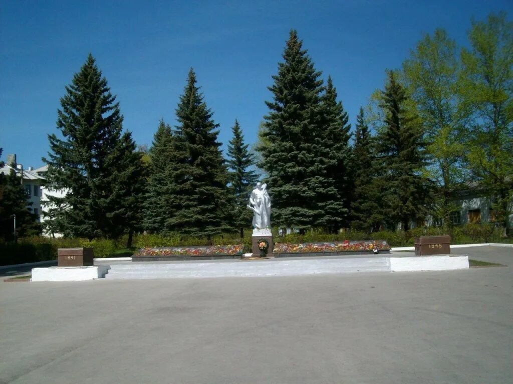 Церковь в ясногорске тульской области. Дк ясногорск тульская область. Покажи ясногорск. Покажи ясногорск. Дк ясногорск тульская область.