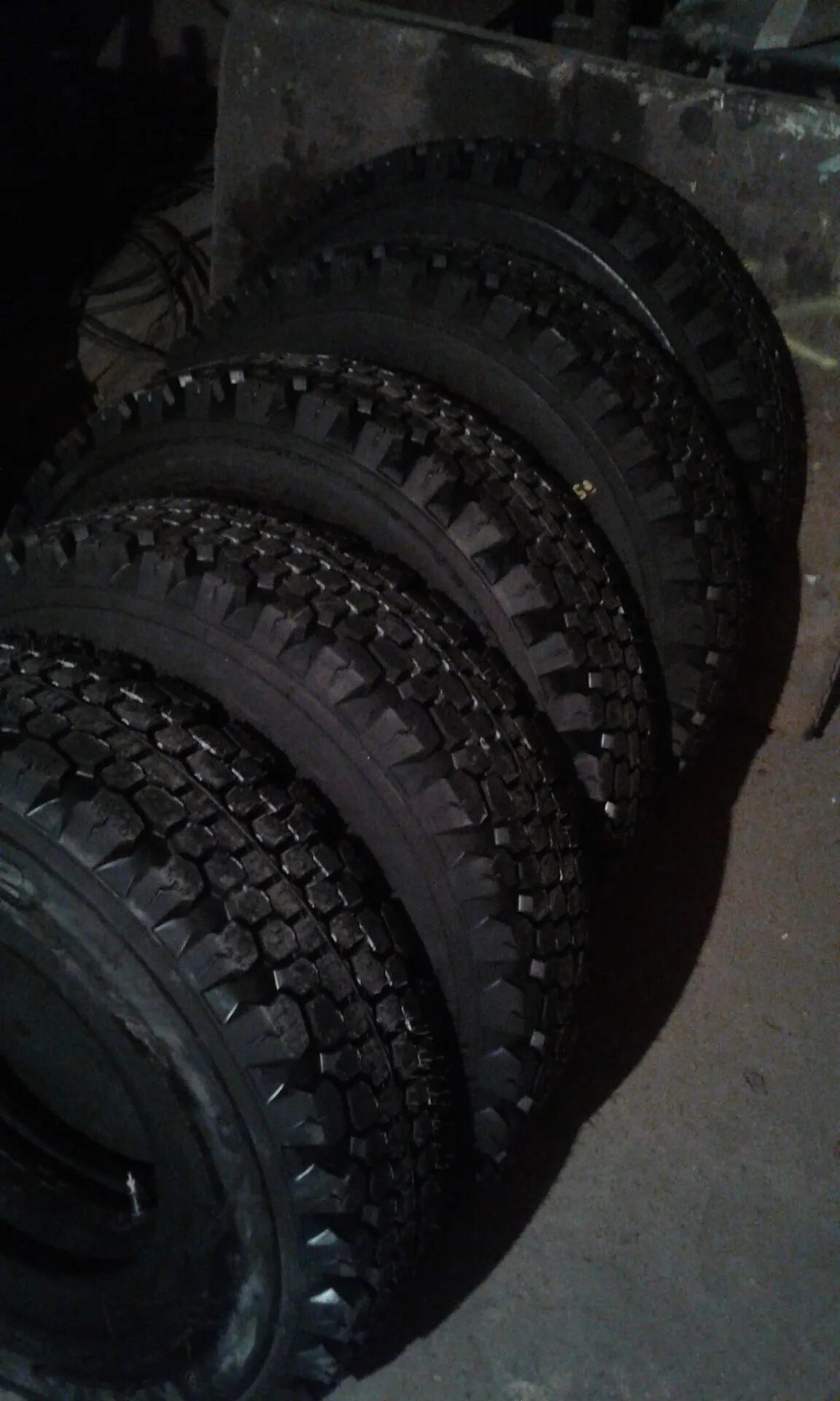 Резина 225 85 15 на уаз. Кама и 502 r16 на уаз. Кама уаз 15. Кама 225/85 r15с и-502. Колеса кама и 502 р 15 на уаз 469.