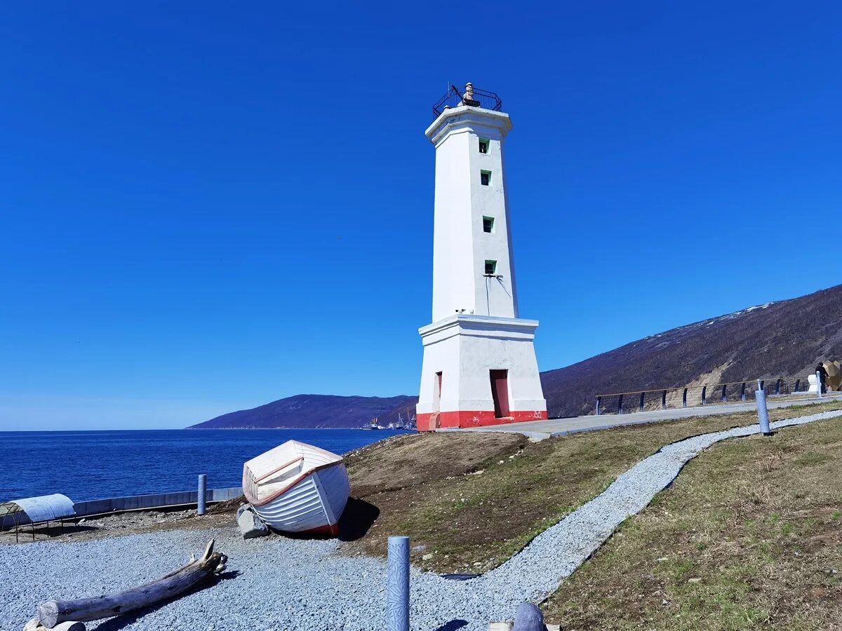 маяк в бухте нагаево. магадан парк маяк сверху. парк маяк магадан. набережная маяк магадан. парк маяк магадан.