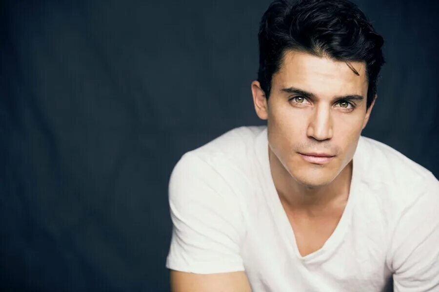 алекс гонсалес. актер алекс гонсалес. алекс гонсалес. алекс гонсалес фото. алекс гонсалес 2023.