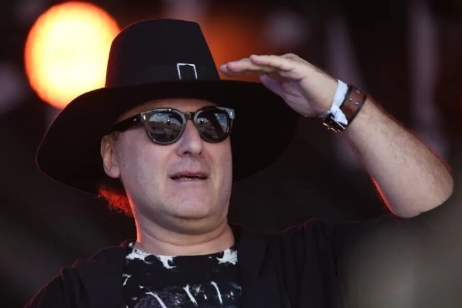 армен сергеевич григорян. лидер группы крематорий армен григорян. крематорий армен. солист группы крематорий. армен григорян крематорий.