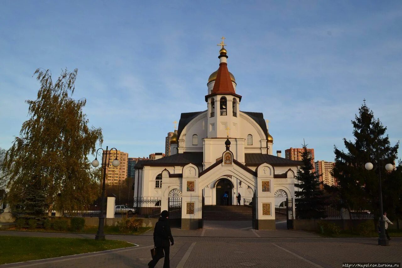 Храм казанской иконы божией матери в реутове. Церковь Казанской иконы Божией матери Реутов. Казанская Церковь (Реутов). Церковь Казанской иконы Божией матери (Зеленогорск). Памятники города Реутов.