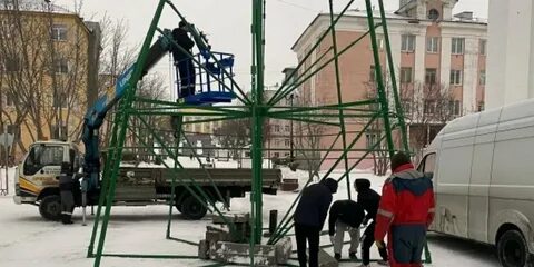 Елка в кировском районе