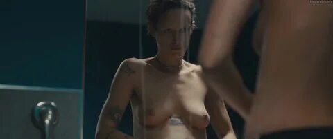 Garance Marillier, Agathe Rousselle Nude.