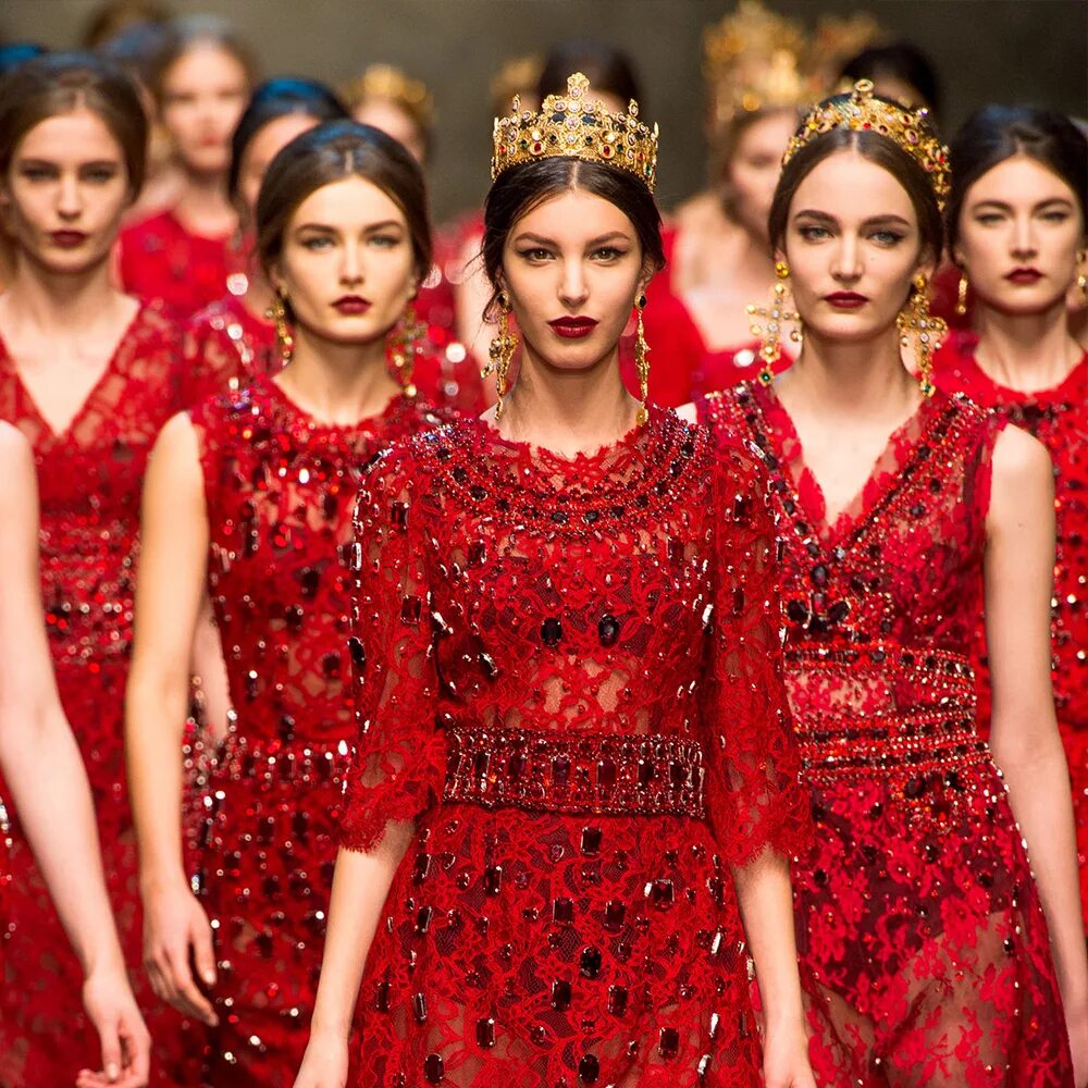 Dolce gabbana красные