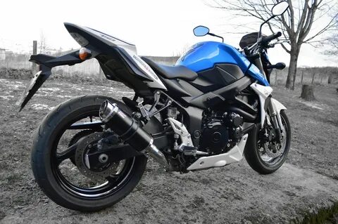 Suzuki gsr 750
