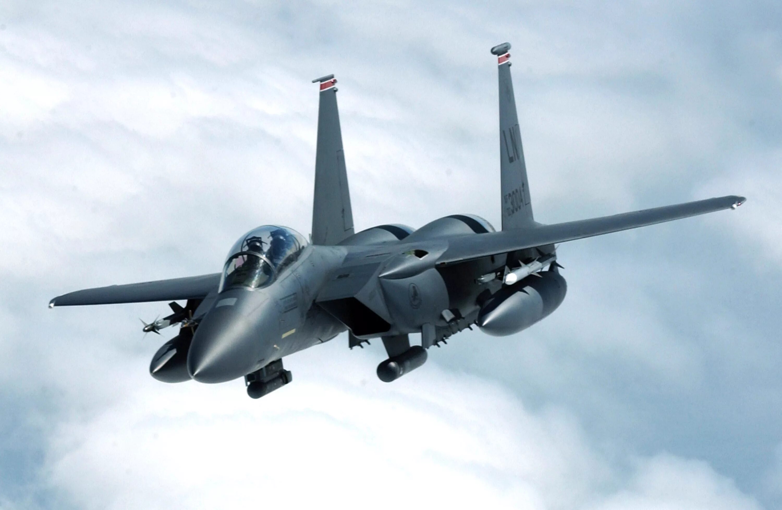 F15 1
