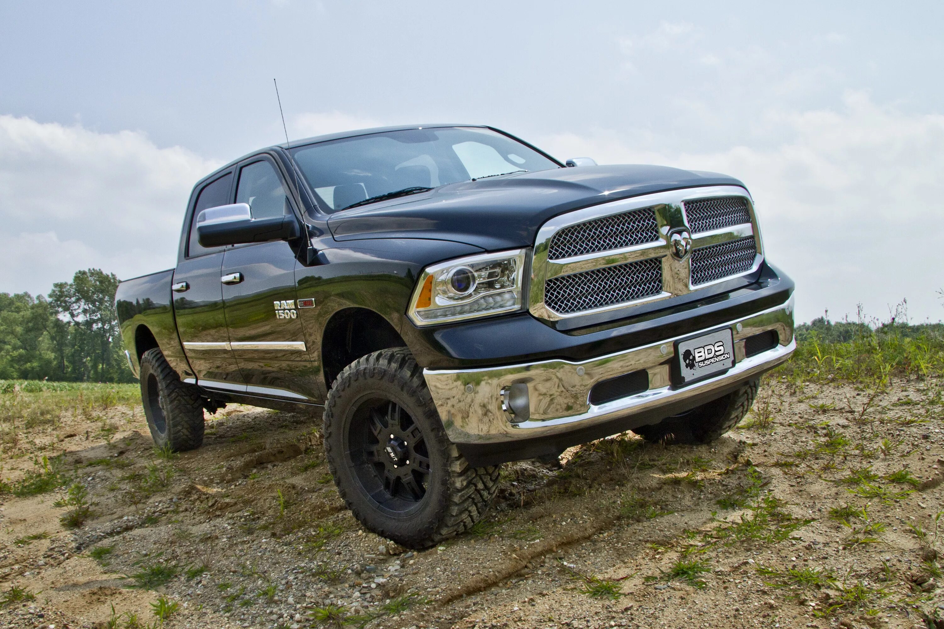 Додж рам поколения. Dodge Ram 1500. Dodge Ram 1500 2009. Dodge Ram Truck 1500. Dodge Ram 1500 4*4.