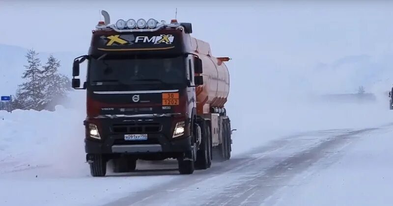 Паромная переправа магадан охотск. Анадырь морпорт. Транспортная магадан. Зимник певек билибино. Грузы в магадан.