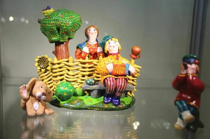 Фигуры из глины для детей. Кружок кукольный театр для детей 5 6 лет. Игрушки по мотивам сказок. Маша и медведь папье маше. Фигурки из глины художественной.