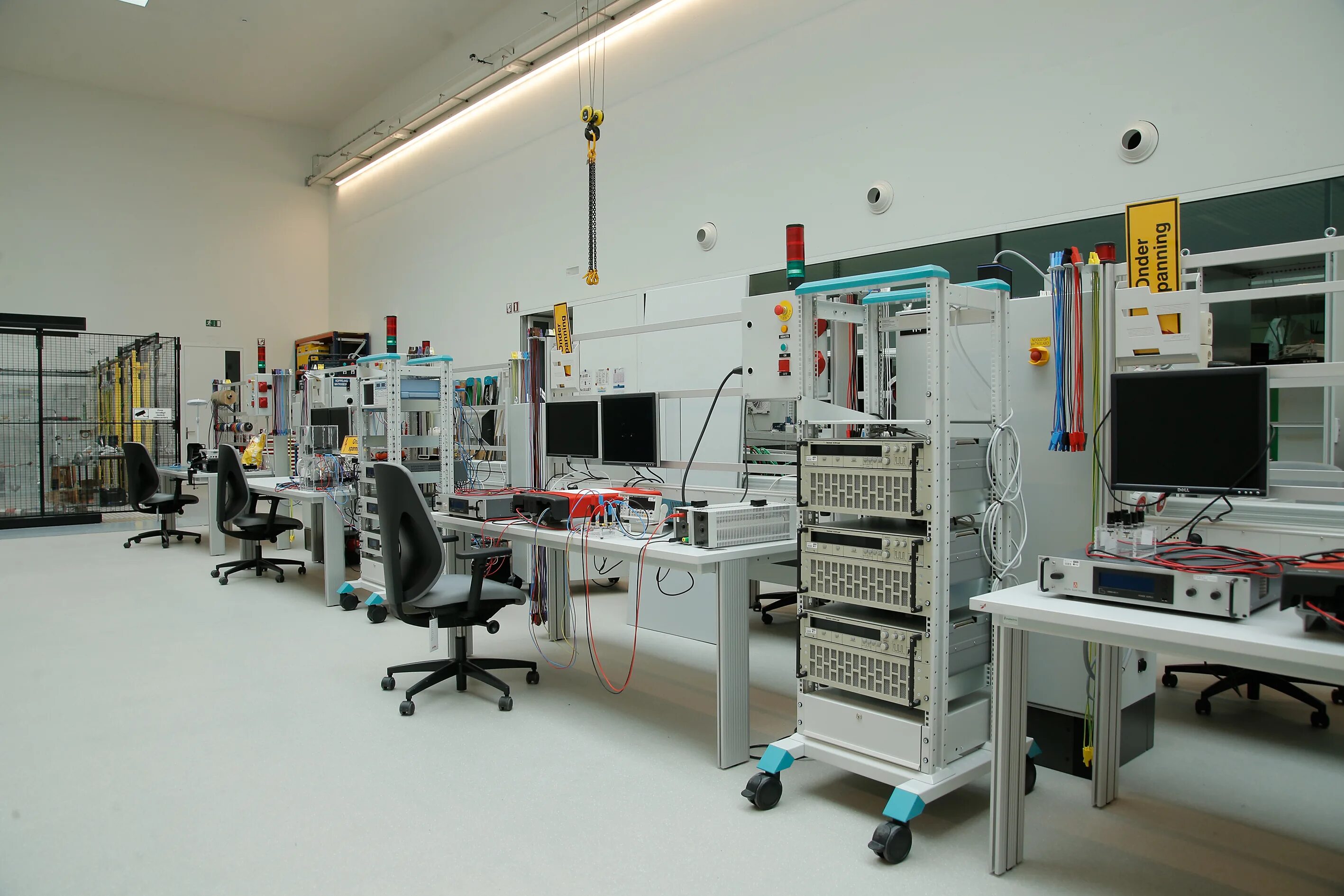 Lab strkvd. Лаборатория силовой электроники. пауэр электроникс. лаборатории cybermetrics lab,. оборудование art.