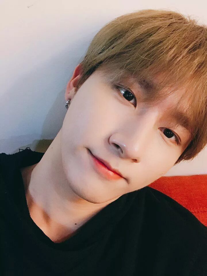 Чангюн MONSTA X. Чангюн MONSTA X селфи. Im MONSTA X. Changkyun selca. Чангюн