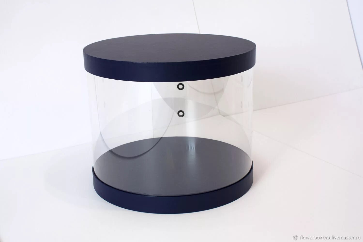 Прозрачная шляпная коробка. Шляпные коробки прозрачные. Коробка аквариум шляпная прозрачная. Коробка для хранения шляп прозрачна. Прозрачные шляпные коробки