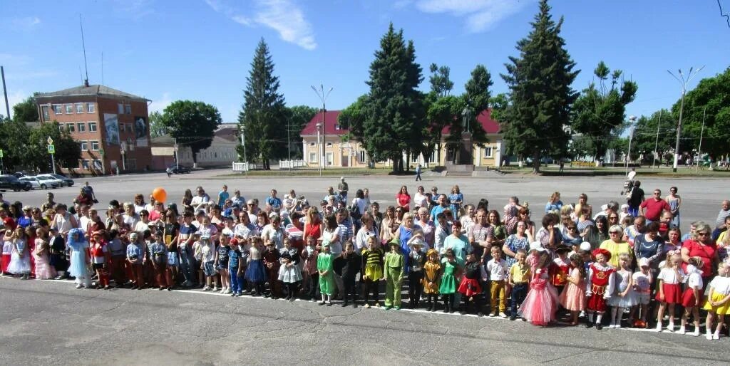 Детский сад 9 в новозыбкове. Детский сад 13 новозыбков. Детский доктор брянск. Детский новозыбкове. Гриня город новозыбков.