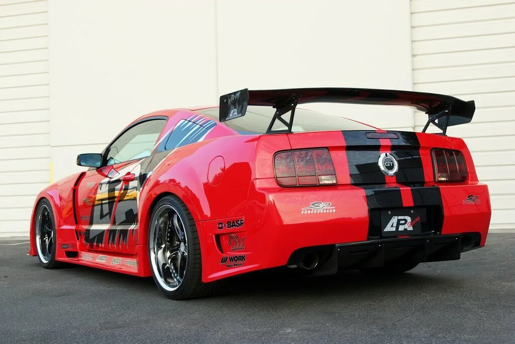 Gt kit. Mustang спойлер 2005. ford mustang gt 2006 bodykits. ford mustang 2005 body kits. форд мустанг со спойлером.