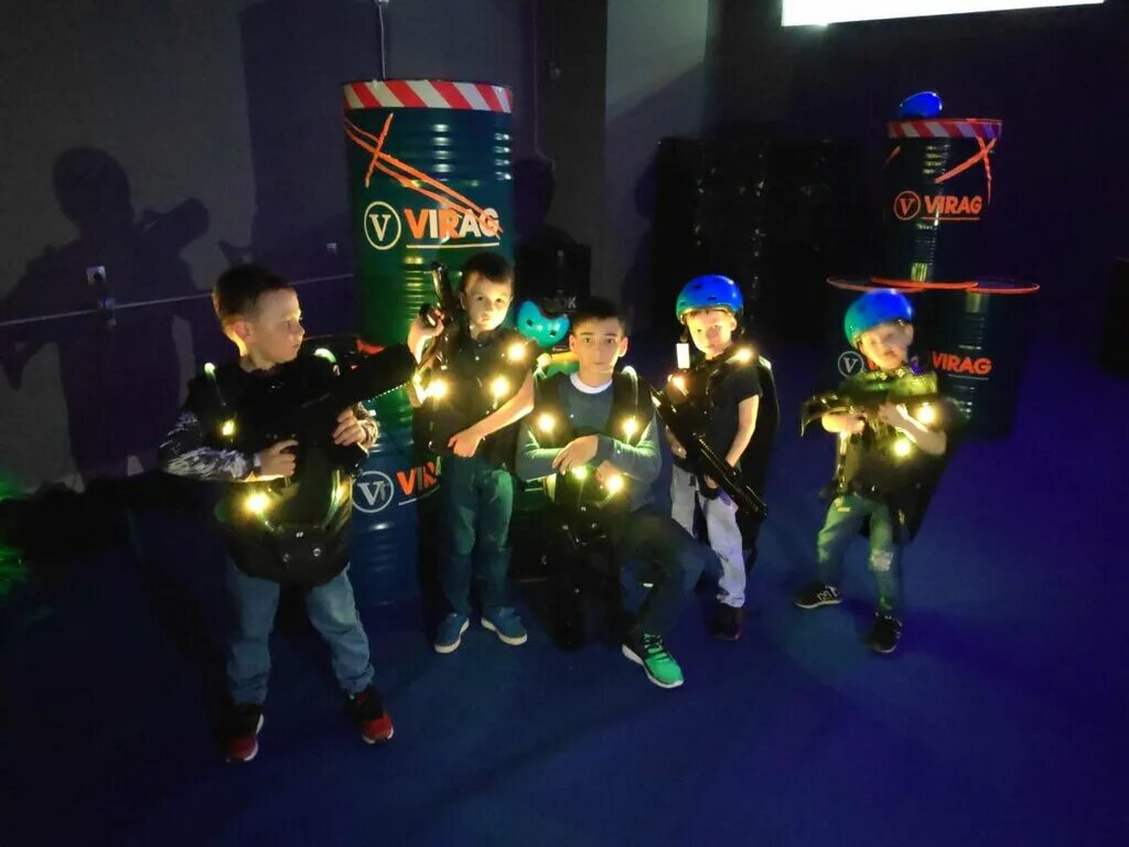 лазертаг вегас кунцево. лазертаг. лазертаг космик. Vr развлекательный центр. лазертаг чкалова 241.