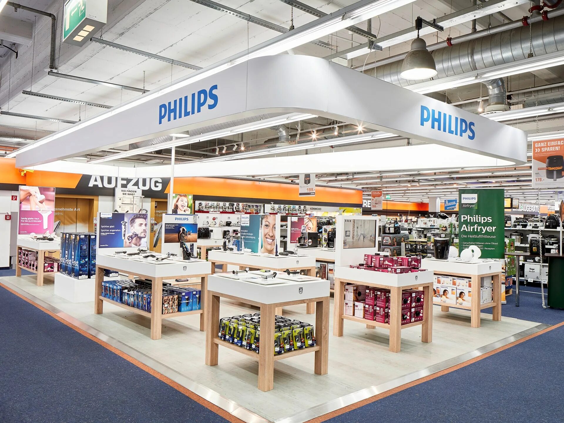 Сайт филипс магазин. Фирменный магазин Филипс. Фирменный магазин Philips в Москве. Интерьер магазина Philips. Интернет магазин shop Philips.