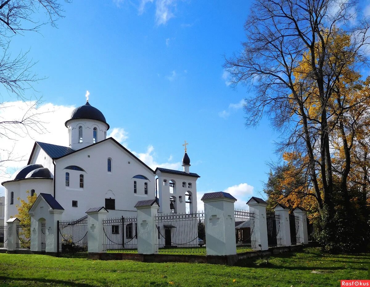 Церковь серафима вырицкого в долгопрудном. Епископ фома сергиево-посадский. Преображение долгопрудный. Отец андрей храм долгопрудный. Фома в храме преображения господня.