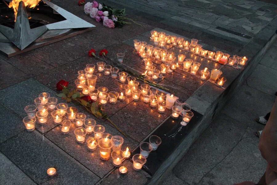 Акция памяти 9 мая. Свеча памяти 22.06.2022 Дмитров. Свеча памяти. Свеча памяти и скорби. Свеча в честь погибших.