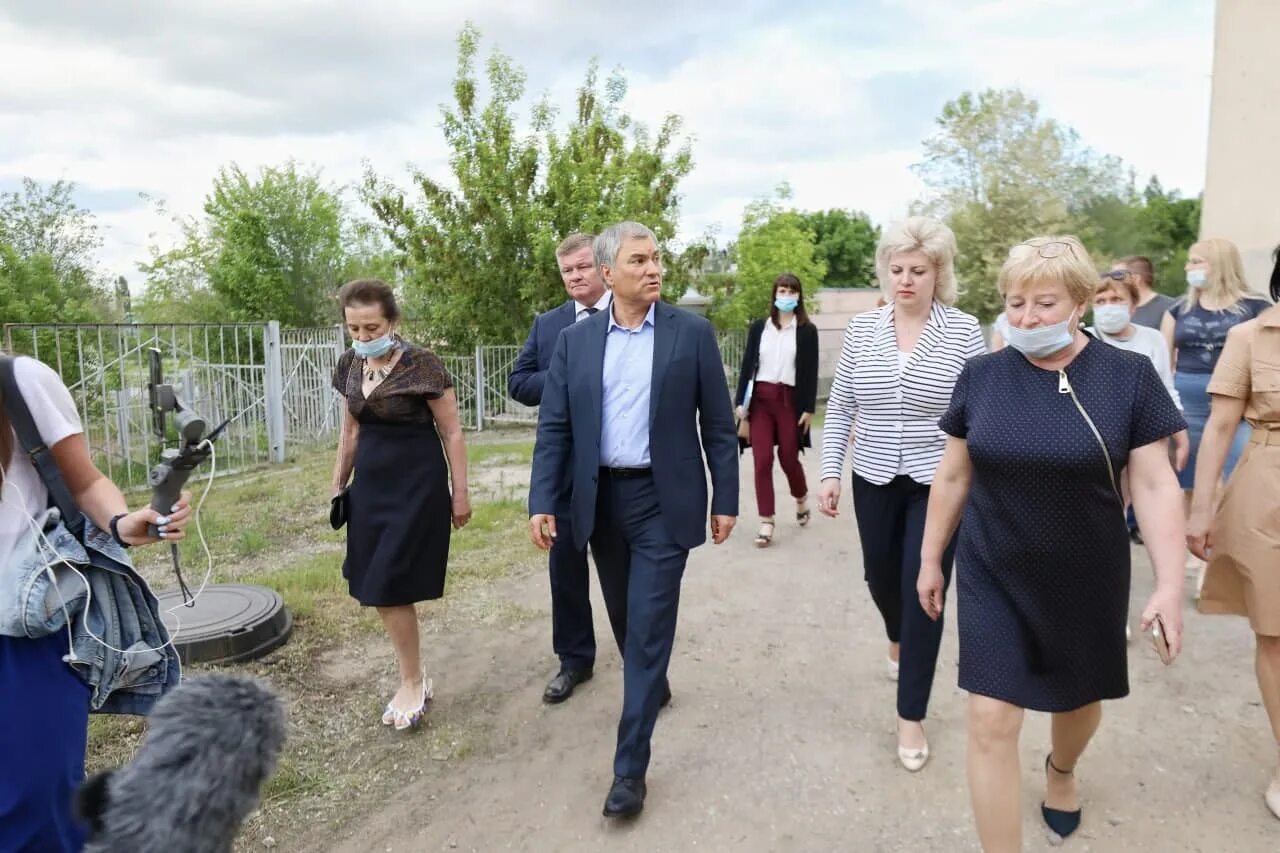 Пос жасминный. Жасминный Саратов. Жасминный поселок Саратов. Саратов пос Жасминка. 105 Школа Жасминный.