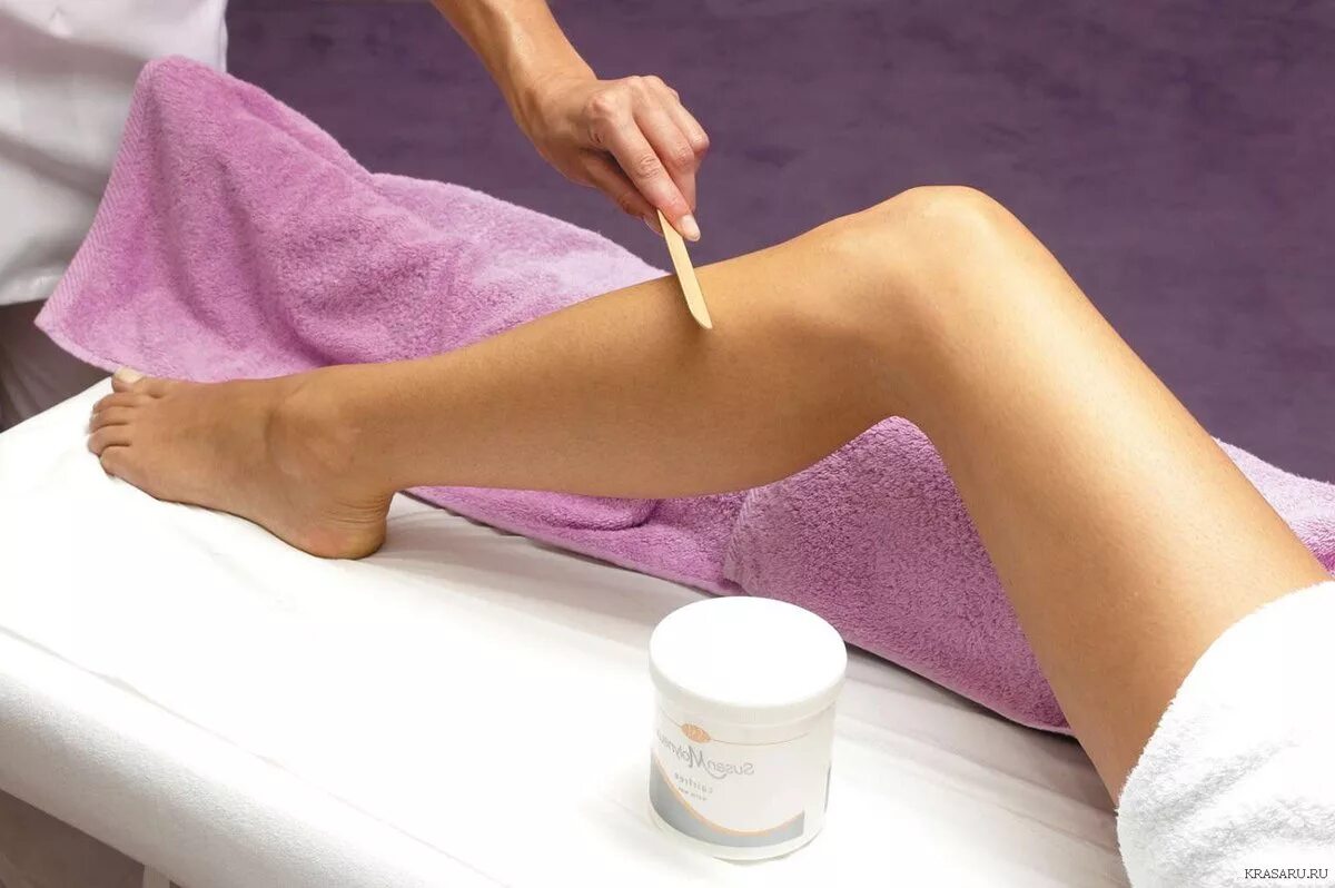 Восковая депиляция. Эпиляция ног. Восковая депиляция. Воск для депиляции. Воск для депиляции.