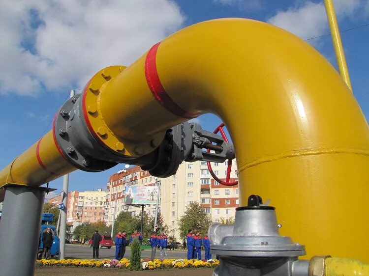 трубы газовые в москве. нефтепромысловые трубопроводы для транспорта нефти и газа. труба для газа. труба пэ 100 d 32 sdr11 (3,0) газ (100м бухты). газовая труба.
