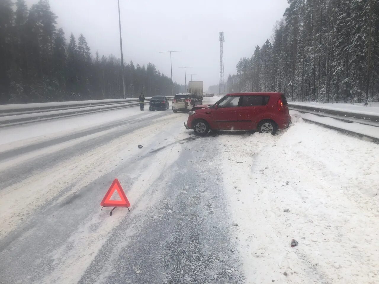 М11 новгородская область. Трасса. Трасса м11. Авария на трассе Питер.