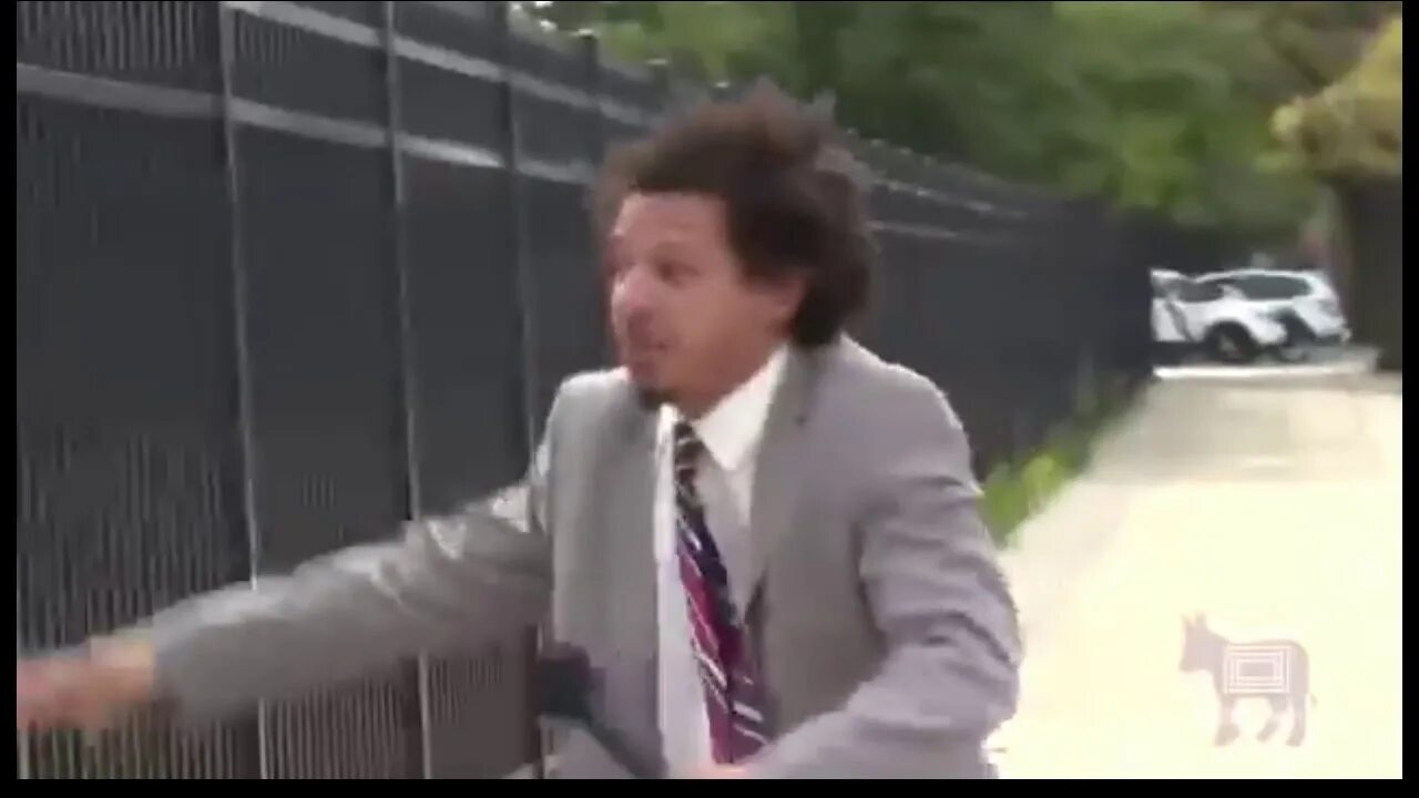 Впустите меня гиф. Операция ы и другие приключения шурика. Операция ы и другие приключения шурика 1965. Выпустить ы. Выпустить ы.