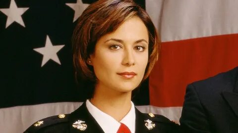 Catherine Bell's Height, Weight, Shoe Size and Body Measurements - Hei...