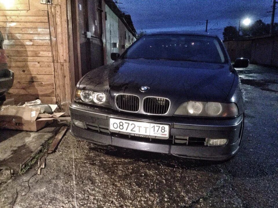 Е39 рест и дорест. Е39 дорест и рест. е39 американка. фары е36 рест и дорест. американки е39 дорест.