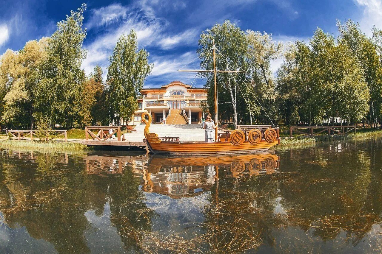 Яхонты отель в подмосковье ногинск. Cronwell park яхонты ногинск. Отель яхонты ногинск. Парк отель подмосковье яхонты ногинск. Ногинск отдых.