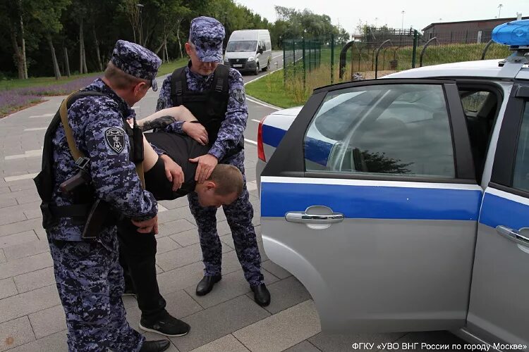 Полк уво внг. УВО ВНГ. Мово милиция. Вневедомственная охрана ЮВАО. Полицейский мово.