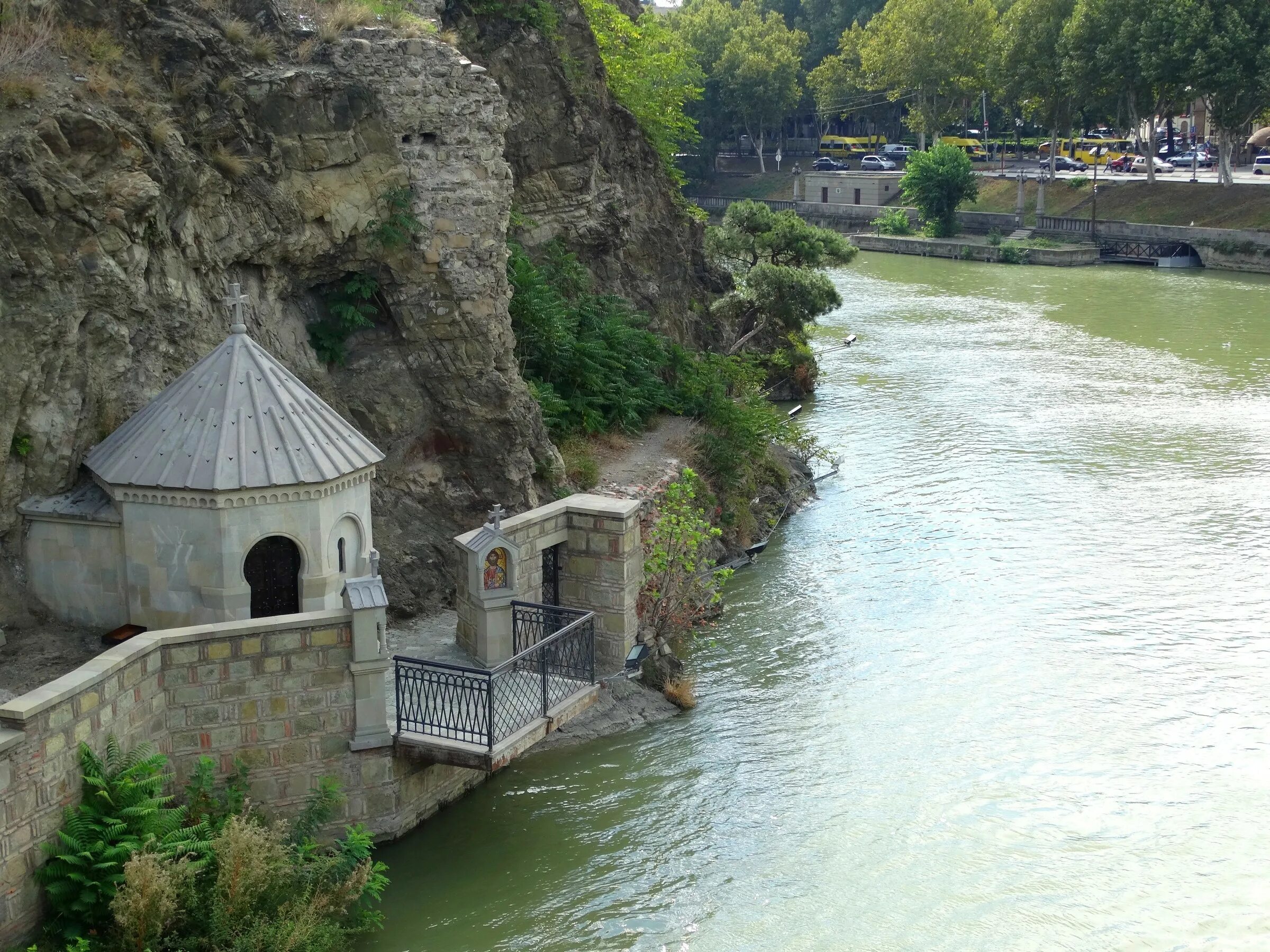 Кура грузия. Мтквари река в Грузии. Тбилиси Мтквари. Река кура Тбилиси. Река кура (Мтквари).