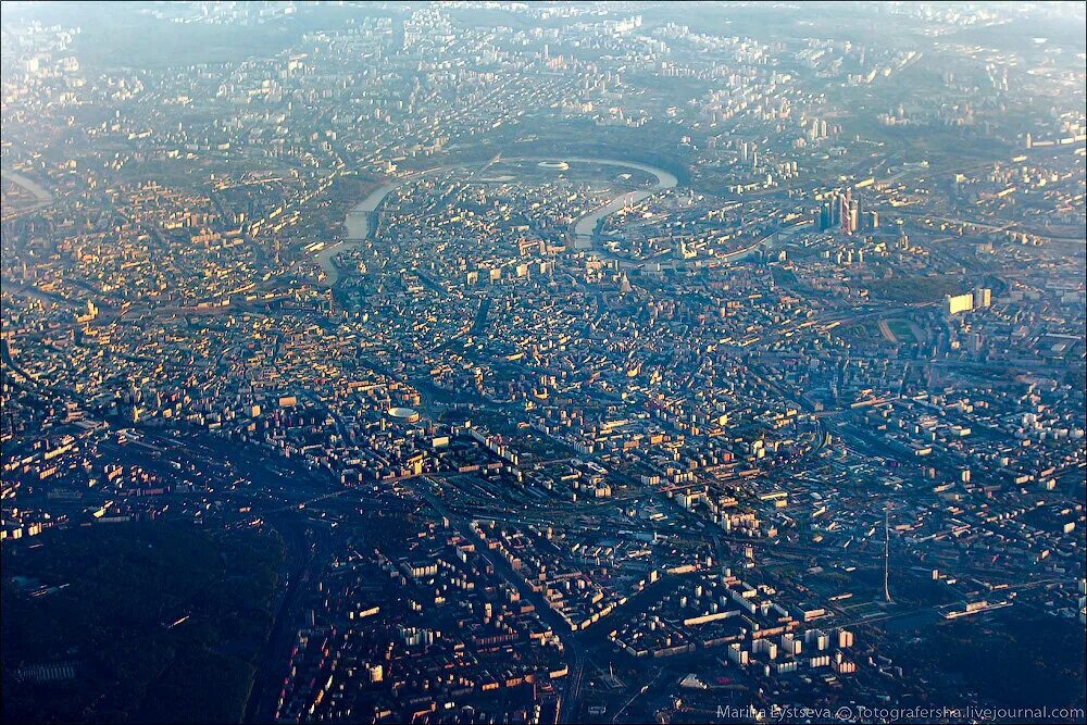 Москва вид сверху. Москва вид с птичьего полета. Москва с высоты. Москва с высоты птичьего полета.