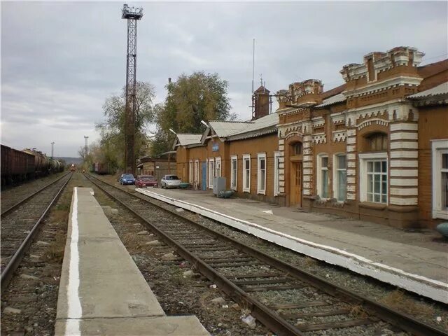 Станция Покровск-Приволжский. Железнодорожная станция Покровск Энгельс. Железнодорожный вокзал Энгельс Покровск. ЖД станции Покровск Энгельс.