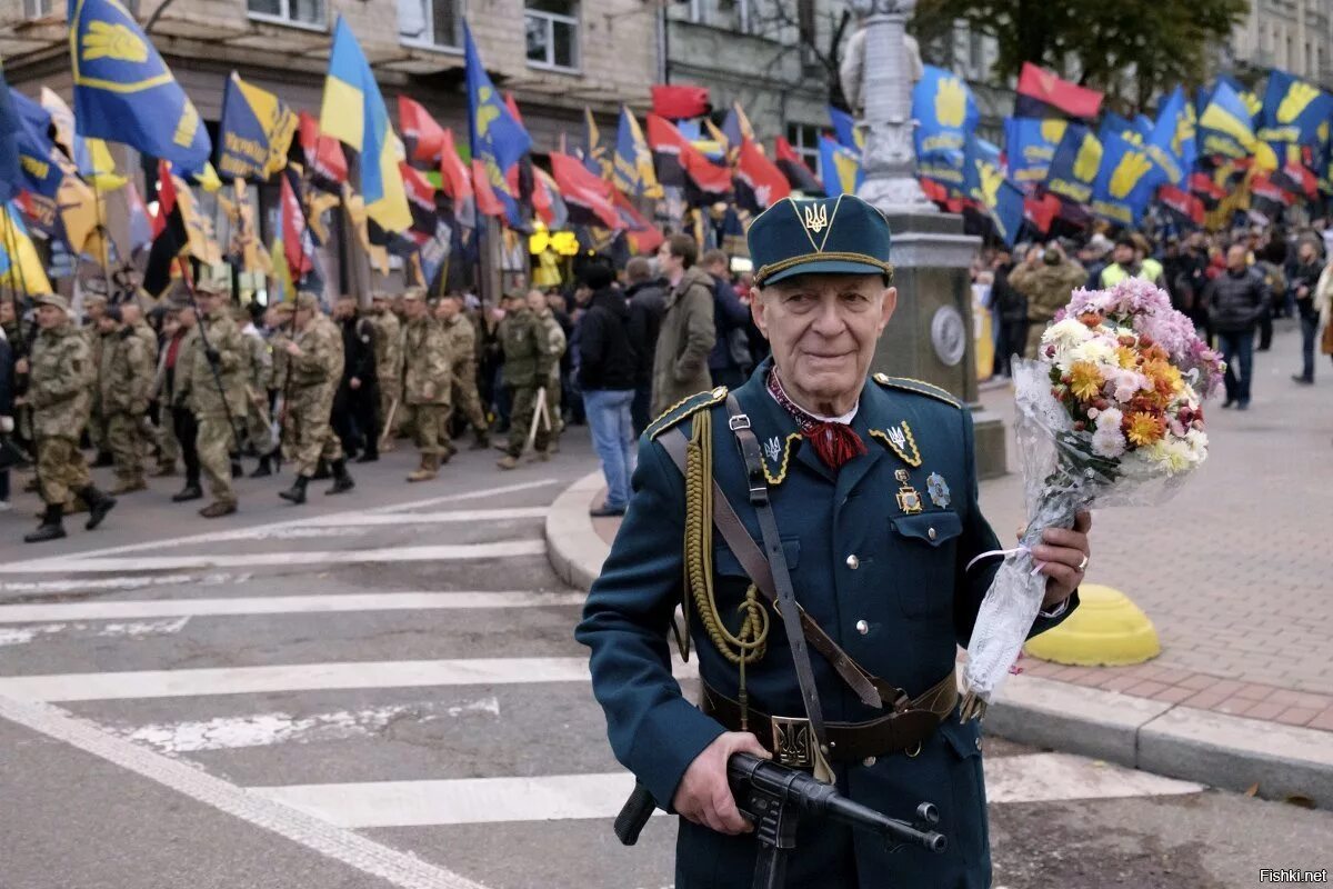 УПА Галичина. Марш УПА В Киеве. Шествие УПА на Украине. Парад ветеранов СС Галичина в Киеве. Украинские фашистские