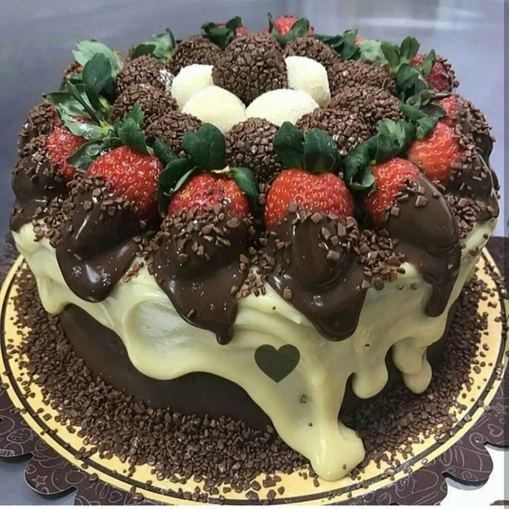 Фотки тортов. Торт. Красивые и вкусные торты. Красивые тортики шоколадные. Вкусный шоколадный тортик.