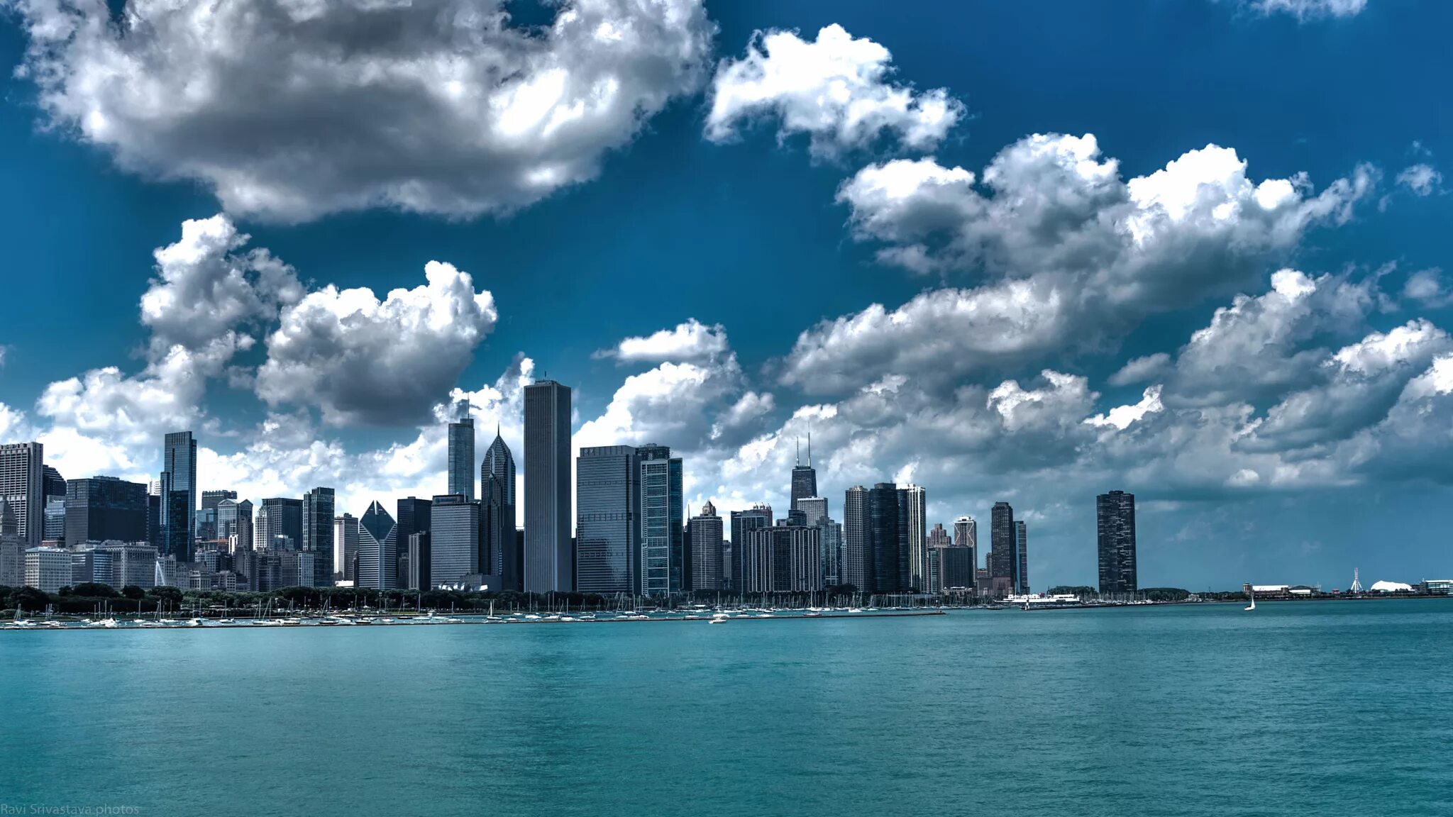 Фотографии размером 1024 2048 пикселей сохранили. Город Лос Анджелес небоскребы. Skyscrapers Chicago Skyline. Чикаго море.