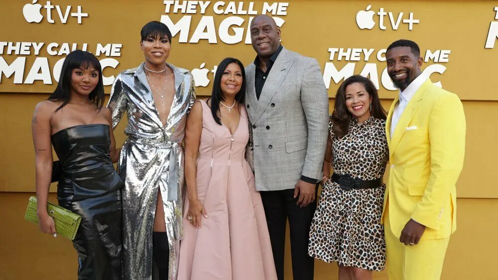 Подруга дочери мэджика. Ирвин «мэджик» джонсон, с женой. Ирвин мэджик джонсон с семьей. Подруга дочери мэджика. Сын ирвина мэджика джонсона.