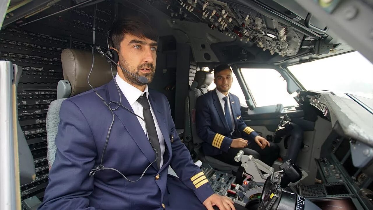 Somon Air пилоты. Таджик Эйр 2023. Сомон аэропорт Душанбе. Авиакомпания Tajik Air.