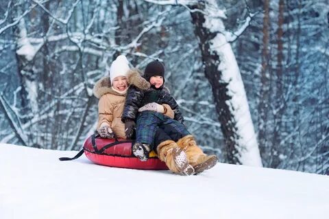 Зима санки горка