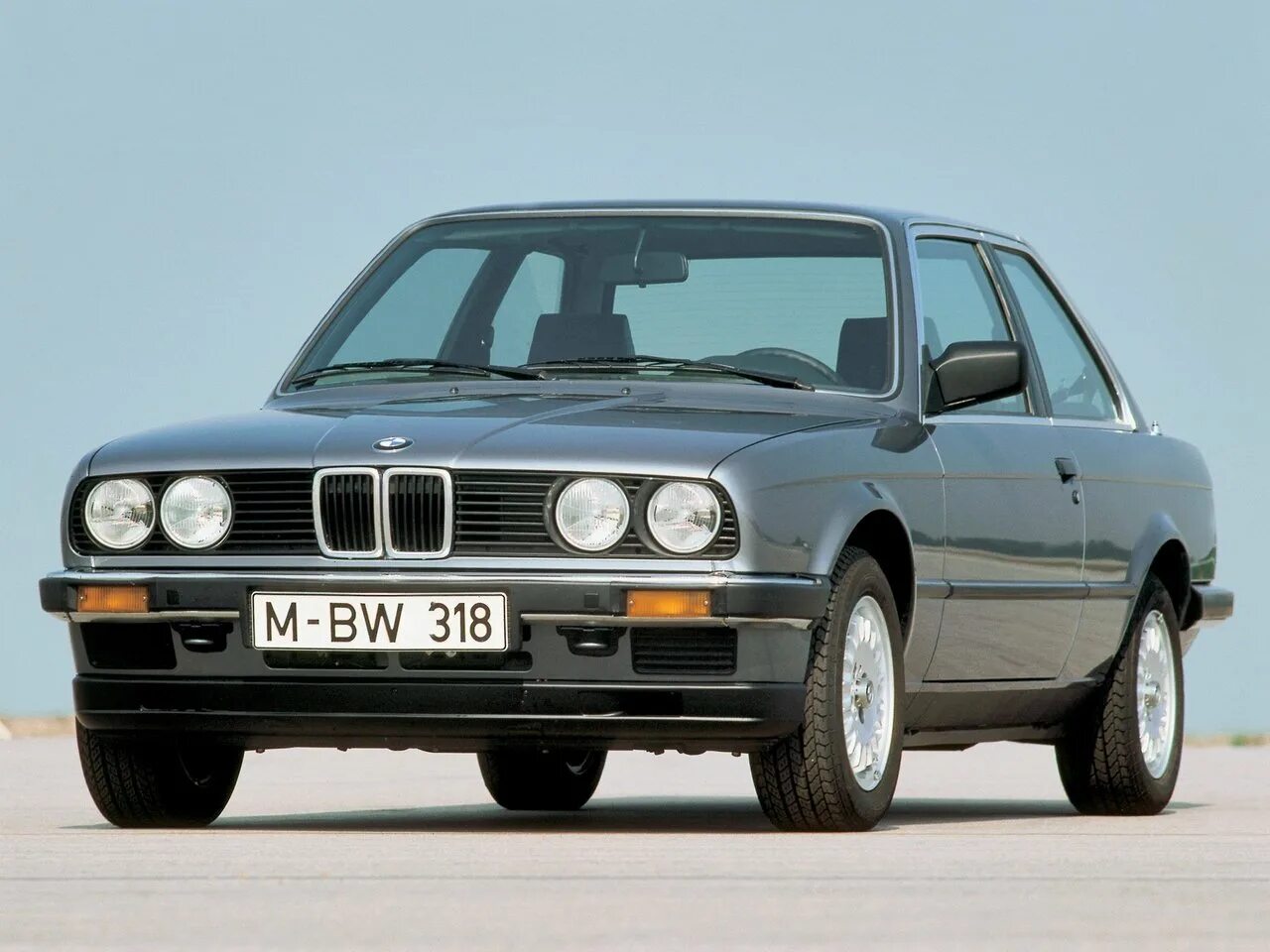 Бмв 3 поколения. BMW 3 Series (e30). BMW 3er II (e30). BMW 3 e30 318i. BMW e30 318i Coupe.