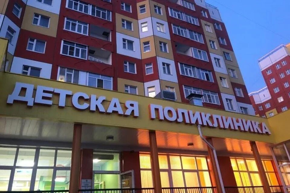 Детская городская больница нижневартовск. Центральная окружная больница нижневартовск. Детская окружная больница нижневартовск. Нижневартовская детская поликлиника. Нижневартовская городская детская поликлиника.