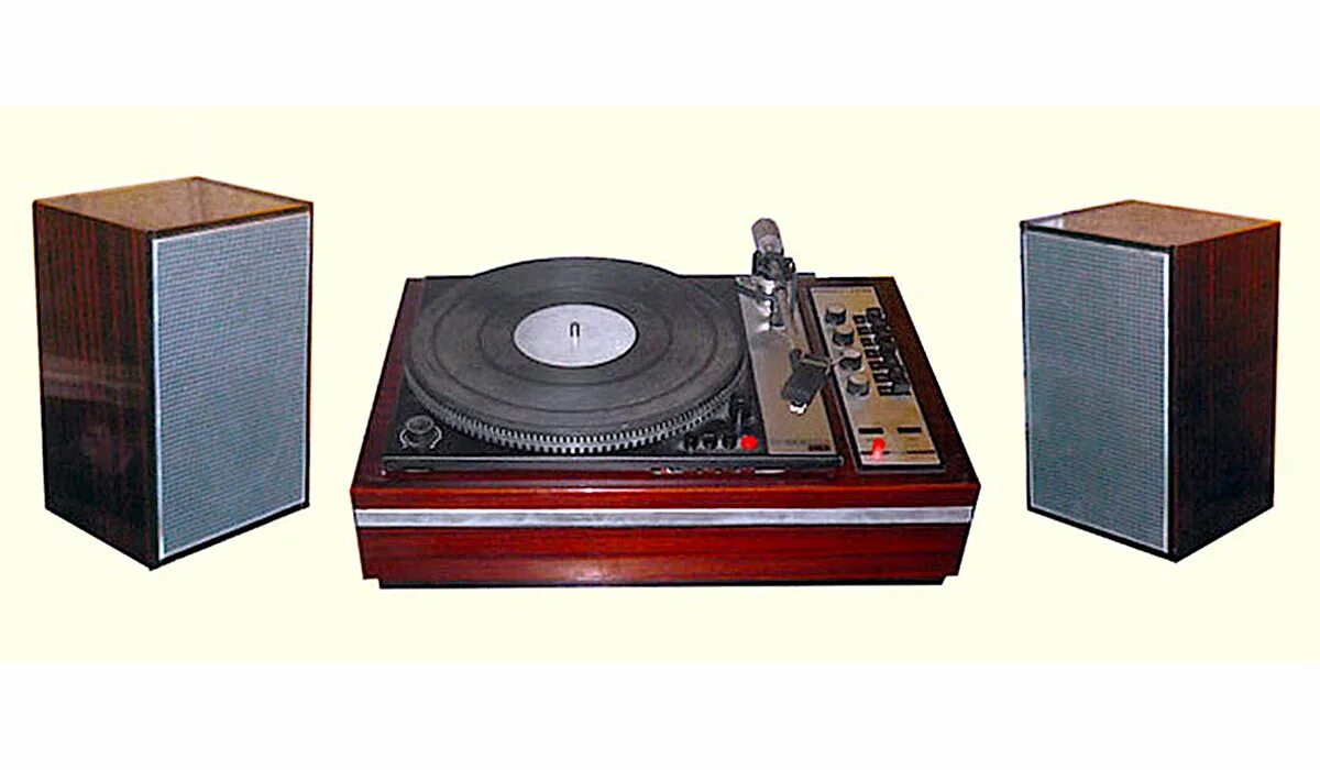 Radeon pro vega 2. Проигрыватель виниловых пластинок вега 106. 2 vega. 2. Базовая станция lorawan вега.