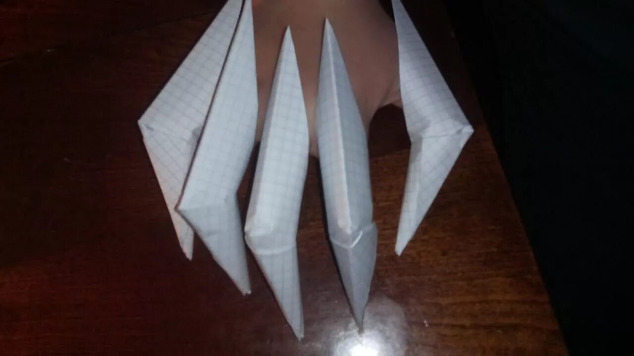 Когти из бумаги а4. Оригами когти дракона. Оригами когти дракона. Оригами когти. Оригами когти разворачивающиеся.