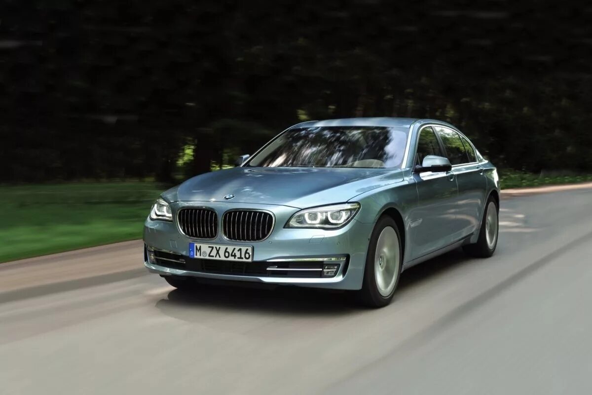 Бмв 740 2011. Бэха пятерка. Бмв 7 2011г. Bmw 750li f02. Бмв 740 2011 года.
